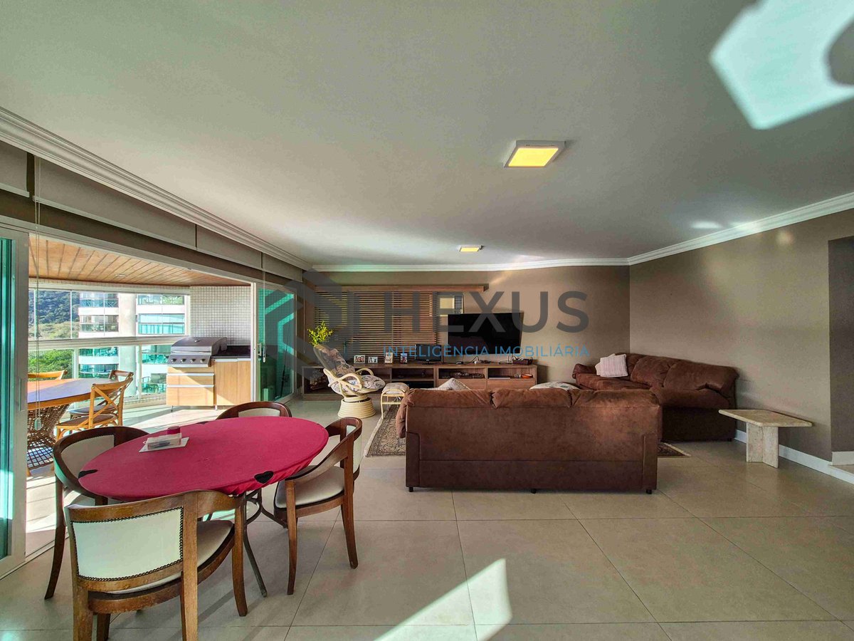 Foto 18 de Apartamento frente mar com lazer de clube varanda gourmet e vaga náutica na Praia da Enseada, Guaruja