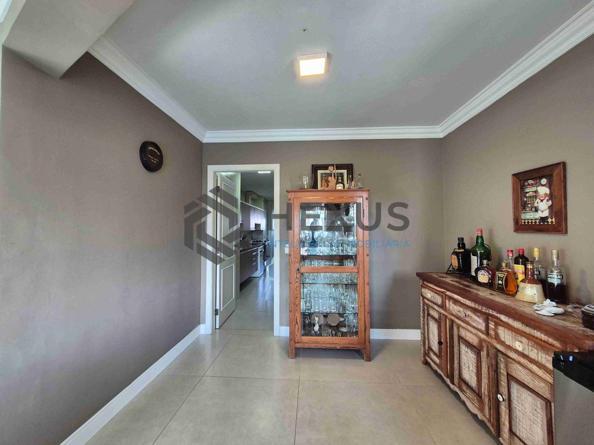 Foto 23 de Apartamento frente mar com lazer de clube varanda gourmet e vaga náutica na Praia da Enseada, Guaruja