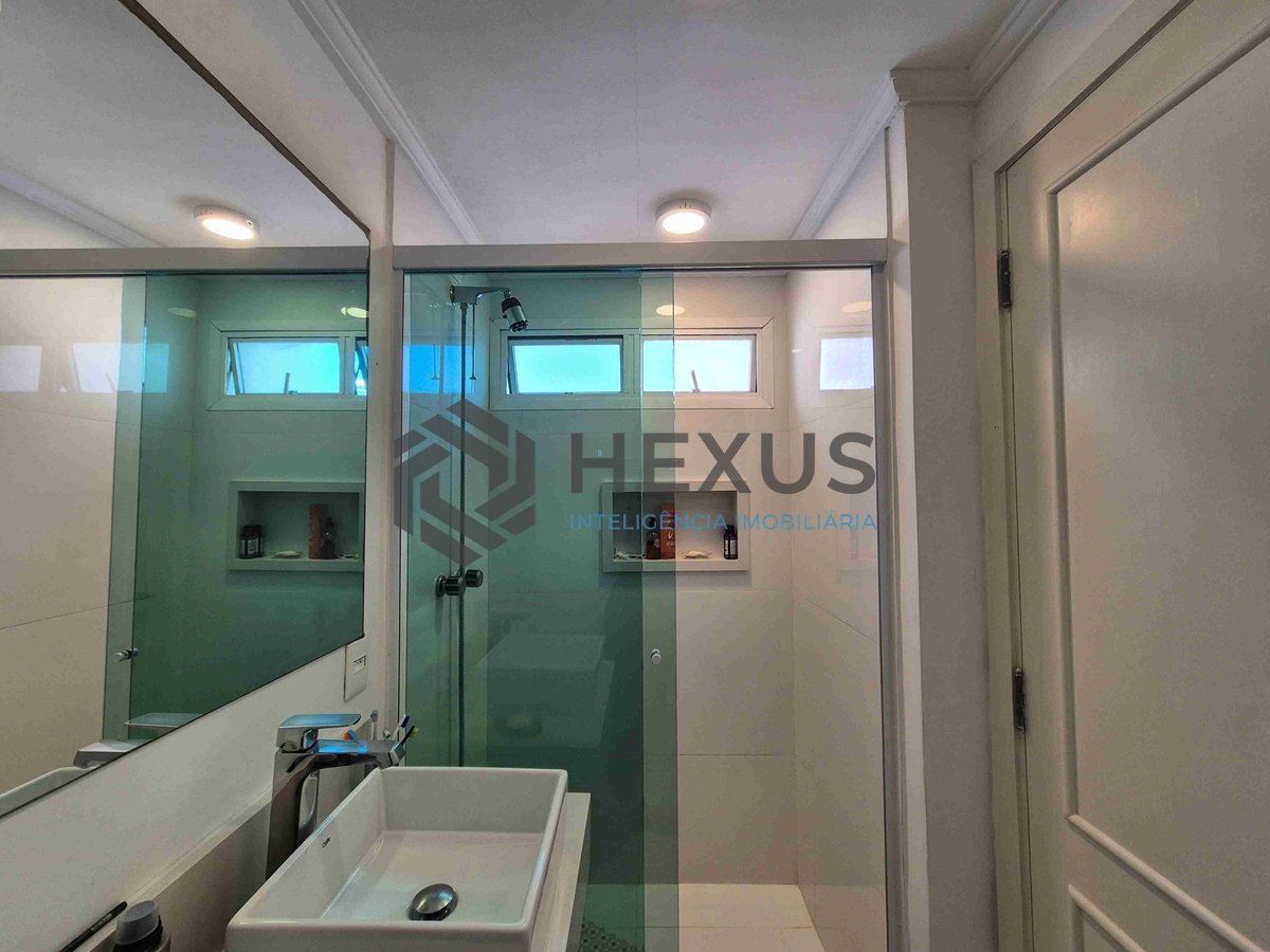 Foto 47 de Apartamento frente mar com lazer de clube varanda gourmet e vaga náutica na Praia da Enseada, Guaruja