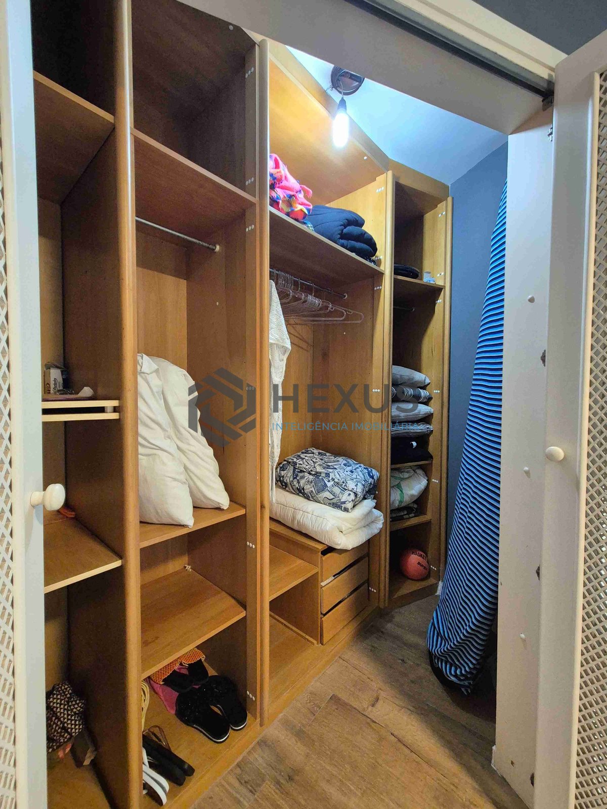 Foto 55 de Apartamento frente mar com lazer de clube varanda gourmet e vaga náutica na Praia da Enseada, Guaruja