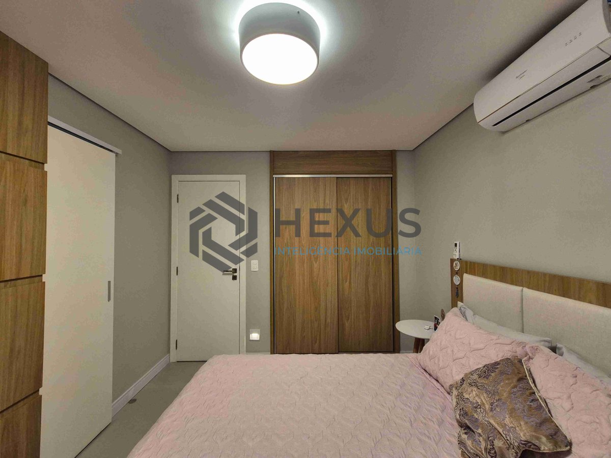 Foto 37 de Apartamento reformado frente mar com lazer de clube e varanda gourmet na Praia da Enseada, Guaruja