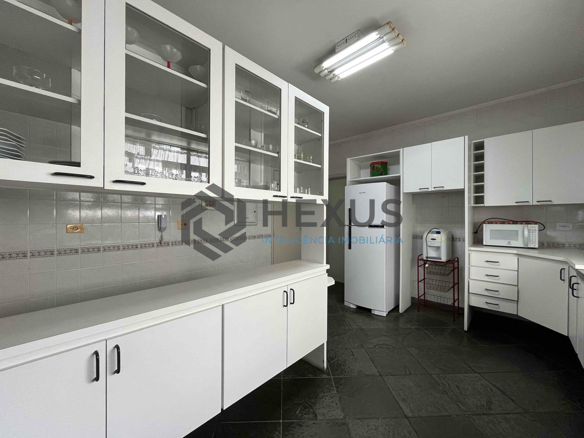 Foto 24 de Apartamento com varanda e lazer na beira mar da Praia das Pitangueiras, Guaruja