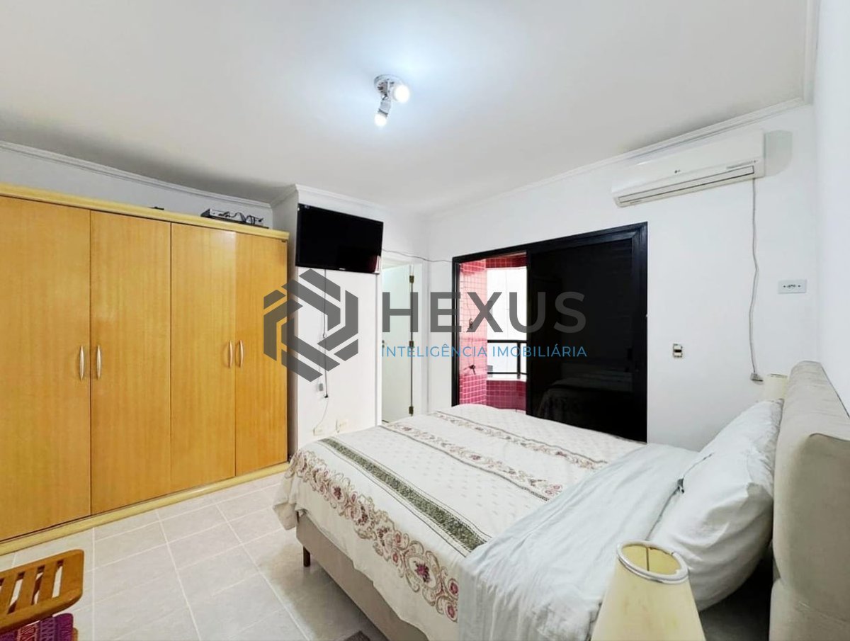 Foto 14 de Apartamento com varanda e vista livre a venda na quadra da praia das Asturias, Guaruja
