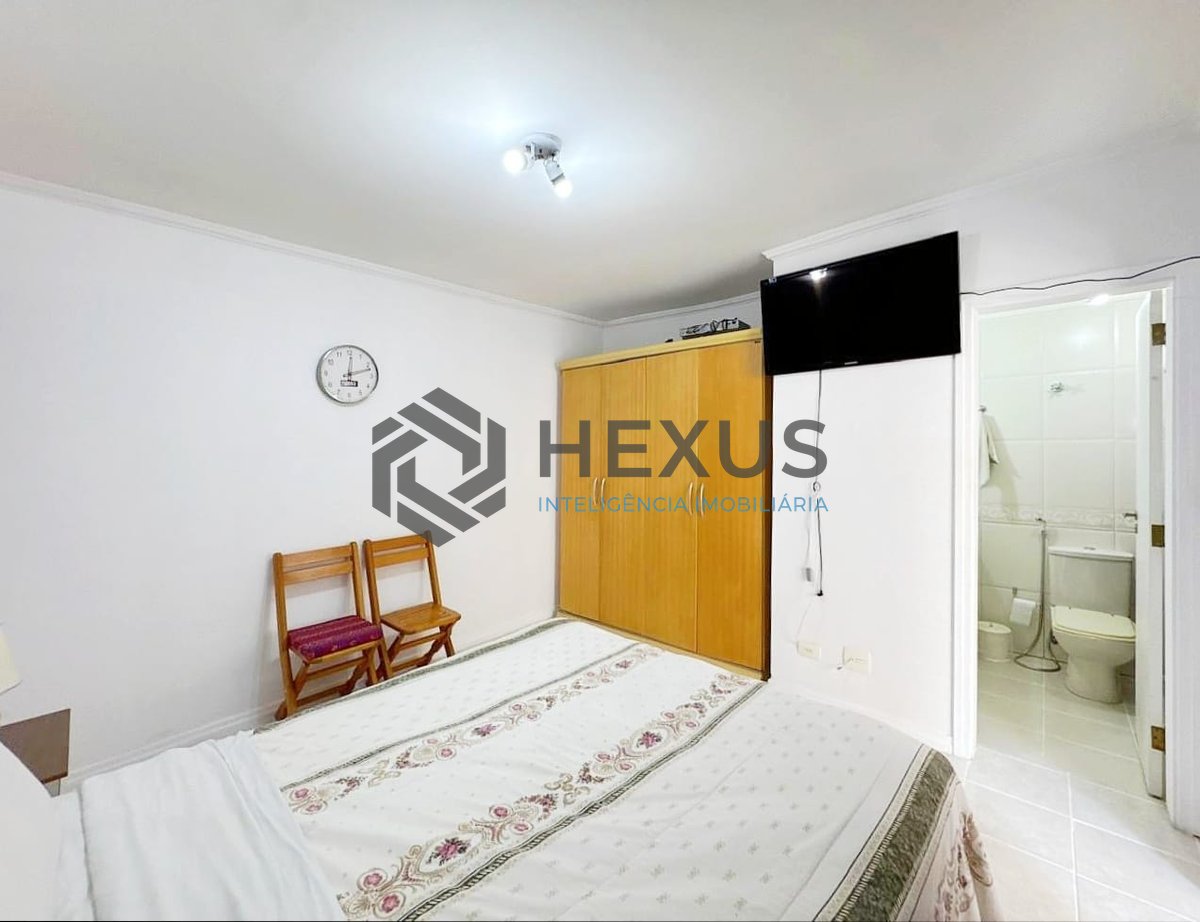 Foto 16 de Apartamento com varanda e vista livre a venda na quadra da praia das Asturias, Guaruja