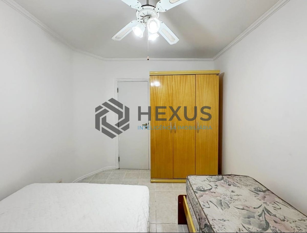 Foto 18 de Apartamento com varanda e vista livre a venda na quadra da praia das Asturias, Guaruja