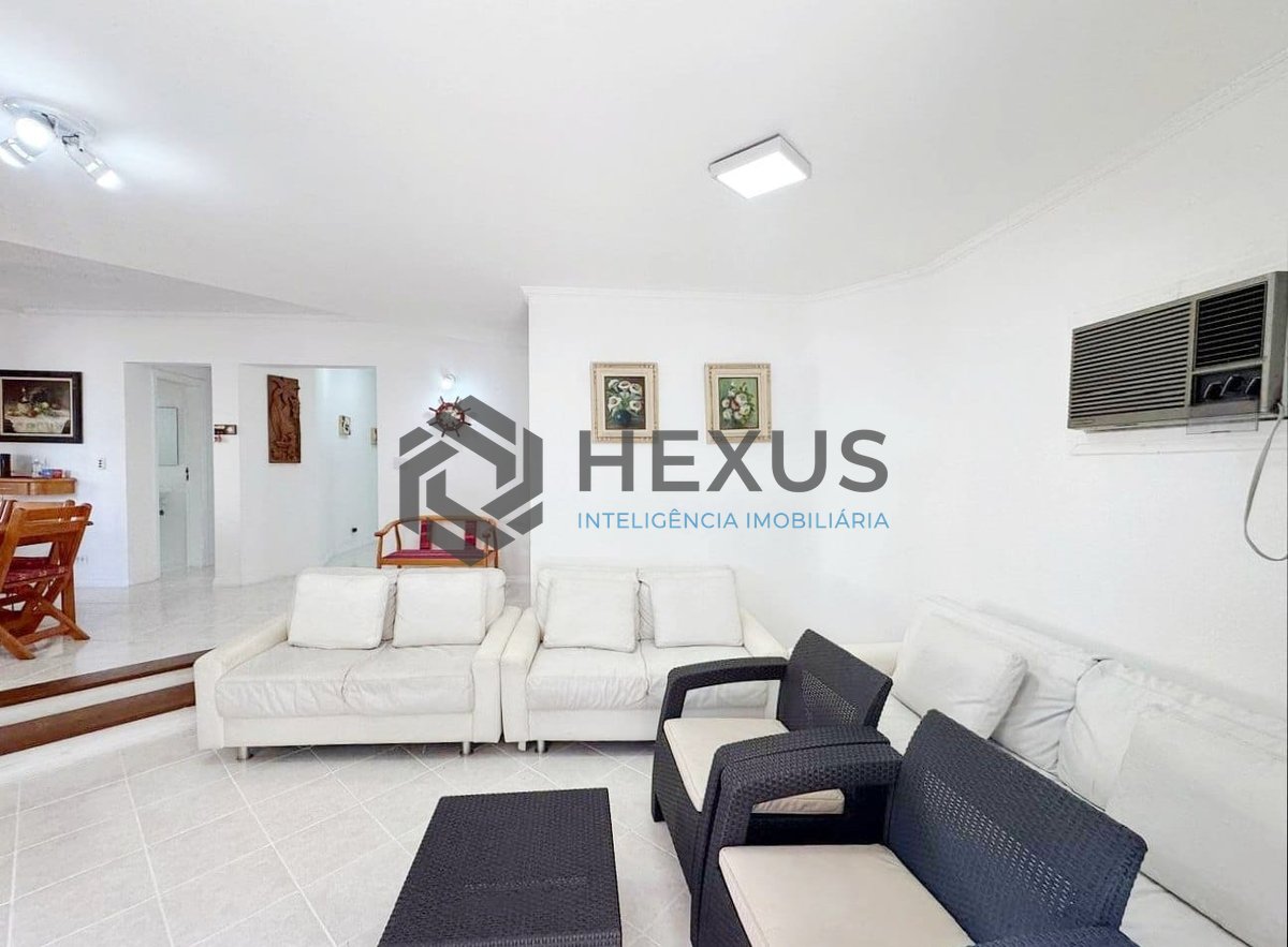 Foto 6 de Apartamento com varanda e vista livre a venda na quadra da praia das Asturias, Guaruja