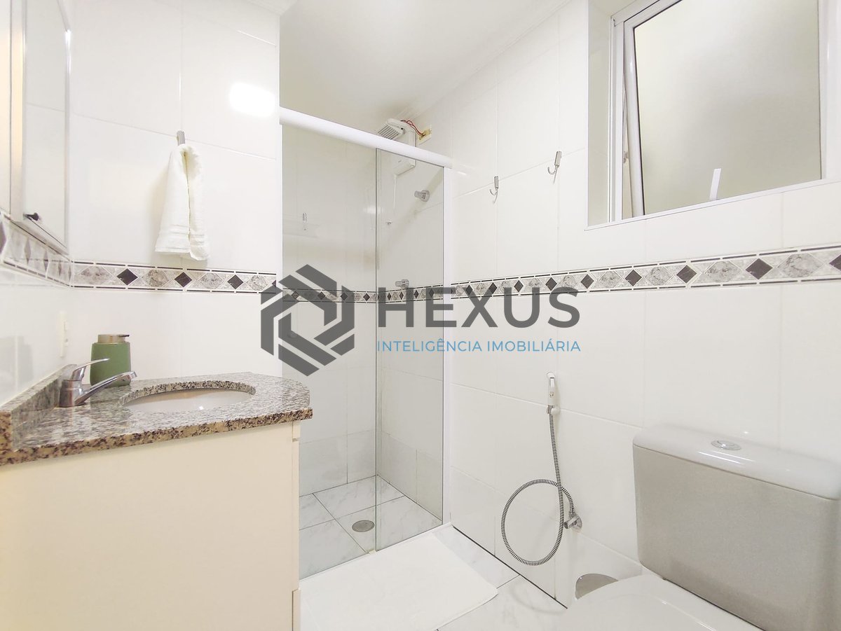 Foto 9 de Apartamento reformado na beira mar da Praia das Asturias, Guaruja
