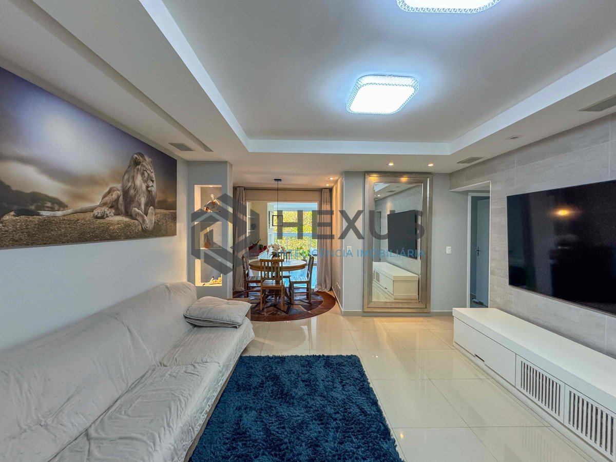Foto 2 de Apartamento reformado com varanda gourmet vista mar e lazer na beira mar do Tombo, Guaruja