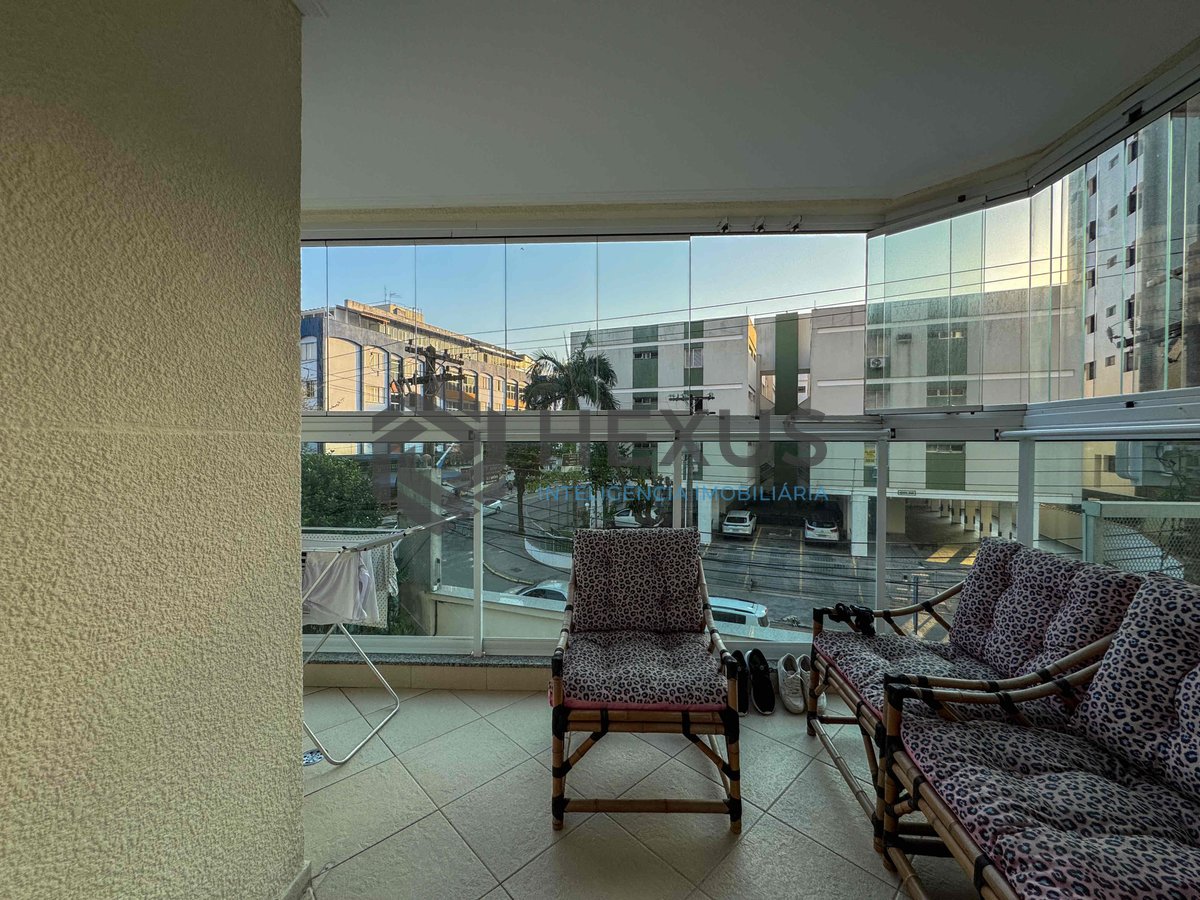 Foto 30 de Apartamento reformado com varanda gourmet vista mar e lazer na beira mar do Tombo, Guaruja