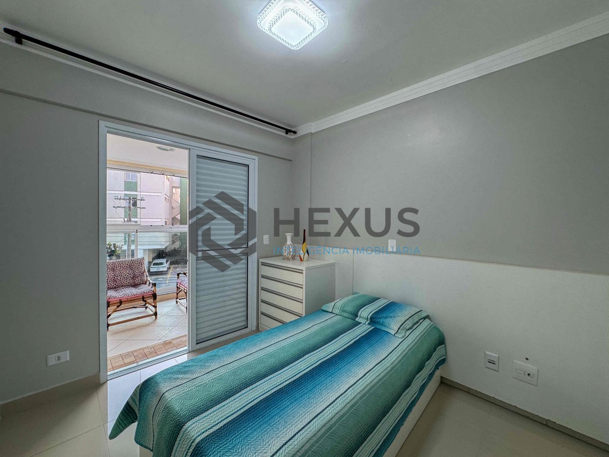 Foto 36 de Apartamento reformado com varanda gourmet vista mar e lazer na beira mar do Tombo, Guaruja