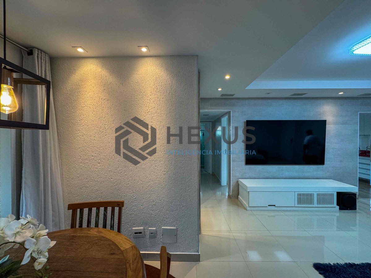 Foto 8 de Apartamento reformado com varanda gourmet vista mar e lazer na beira mar do Tombo, Guaruja