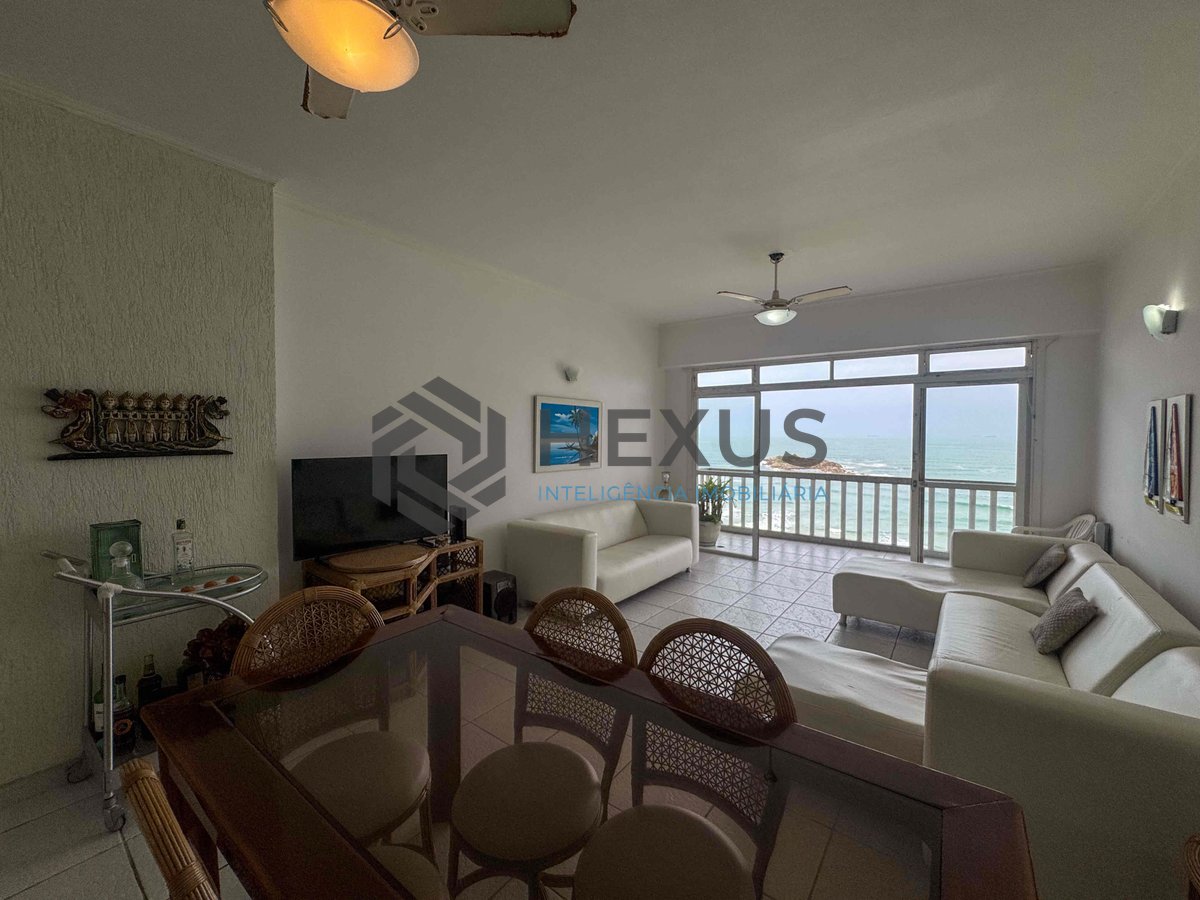 Foto 30 de Apartamento frente mar com varanda e vista mar na Praia das Pitangueiras, Guaruja