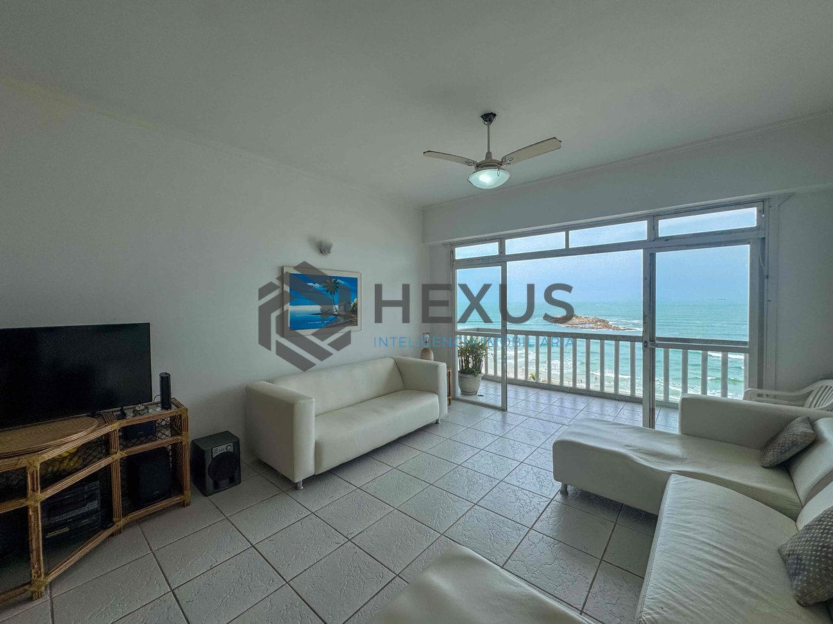 Foto 5 de Apartamento frente mar com varanda e vista mar na Praia das Pitangueiras, Guaruja