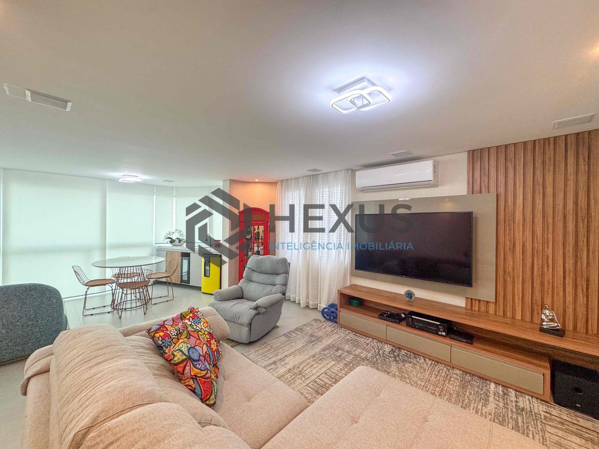 Foto 9 de Apartamento reformado frente mar com varanda vista mar e lazer na Praia das Asturias, Guaruja