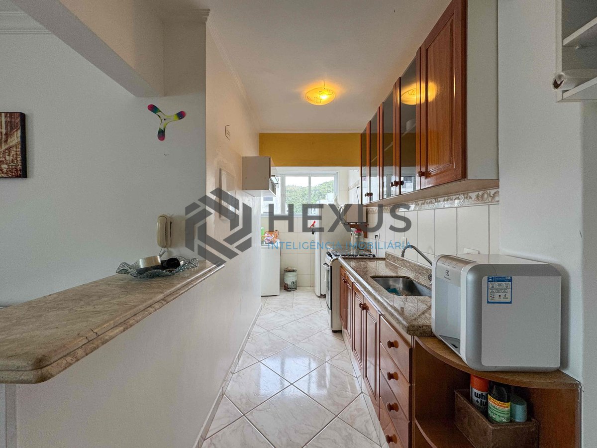 Foto 19 de Apartamento com varanda, vista mar e lazer a uma quadra da Praia das Pitangueiras, Guaruja