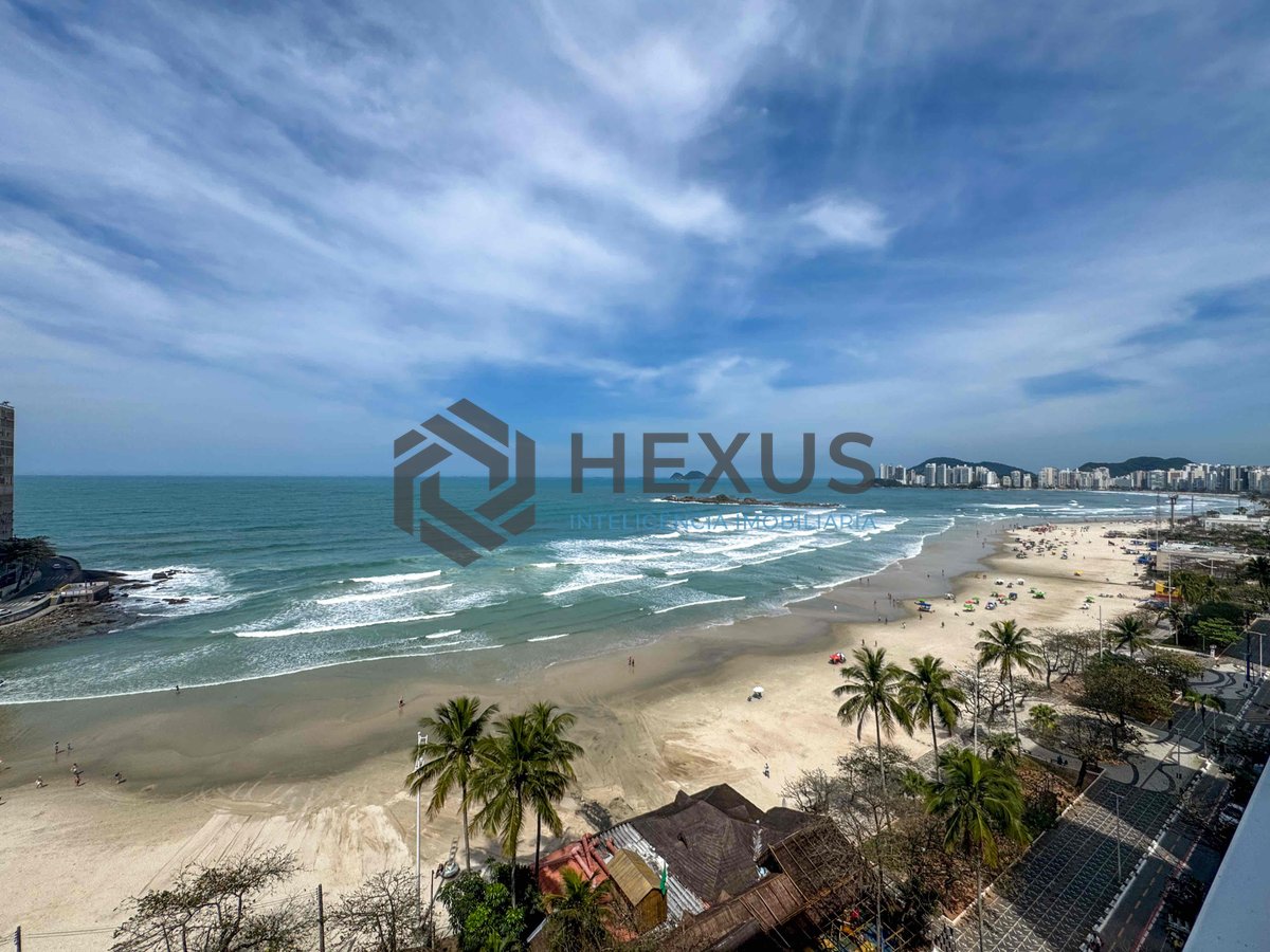 Foto 16 de Apartamento frente mar reformado com varanda e lazer na Praia das Pitangueiras, Guaruja