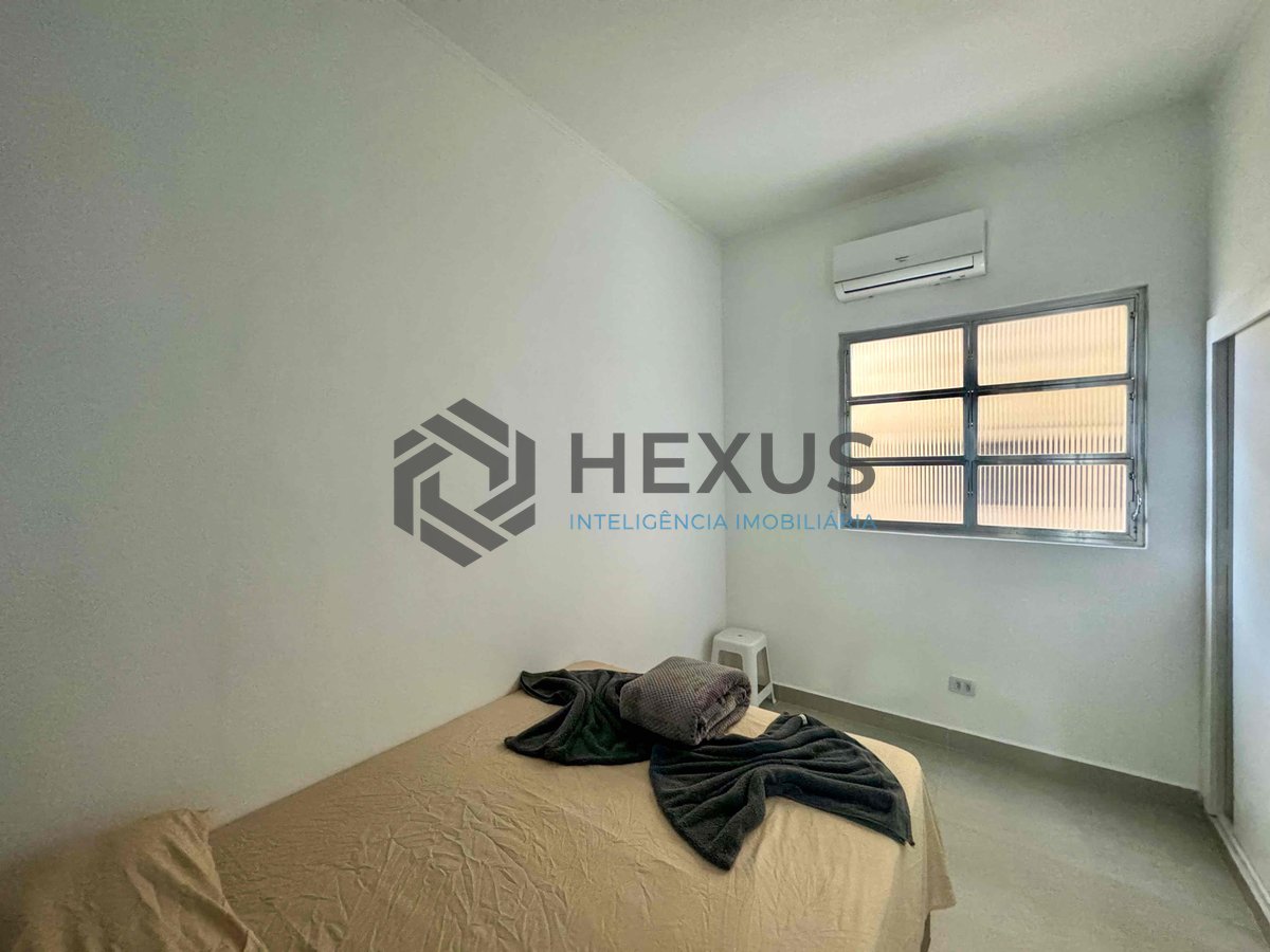 Foto 38 de Apartamento reformado frente mar com varanda vista mar na Praia das Pitangueiras, Guaruja