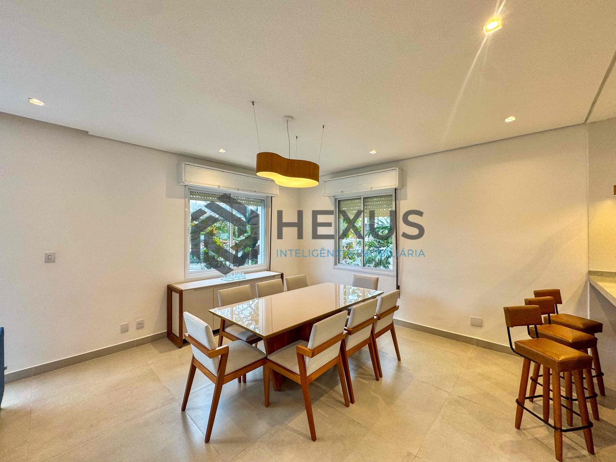 Foto 8 de Apartamento reformado frente mar com varanda vista mar na Praia das Pitangueiras, Guaruja