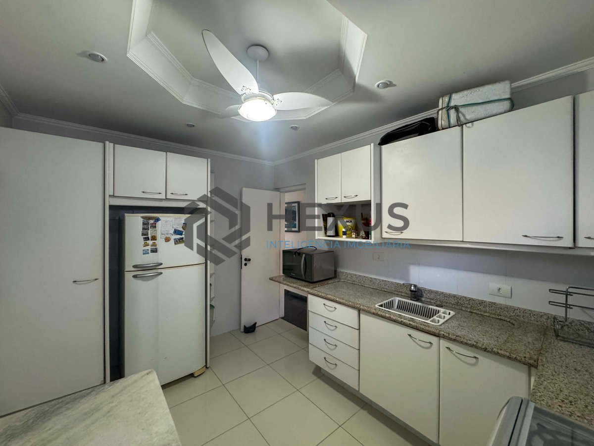 Foto 29 de Apartamento com varanda vista mar na beira mar da Praia das Asturias, Guaruja