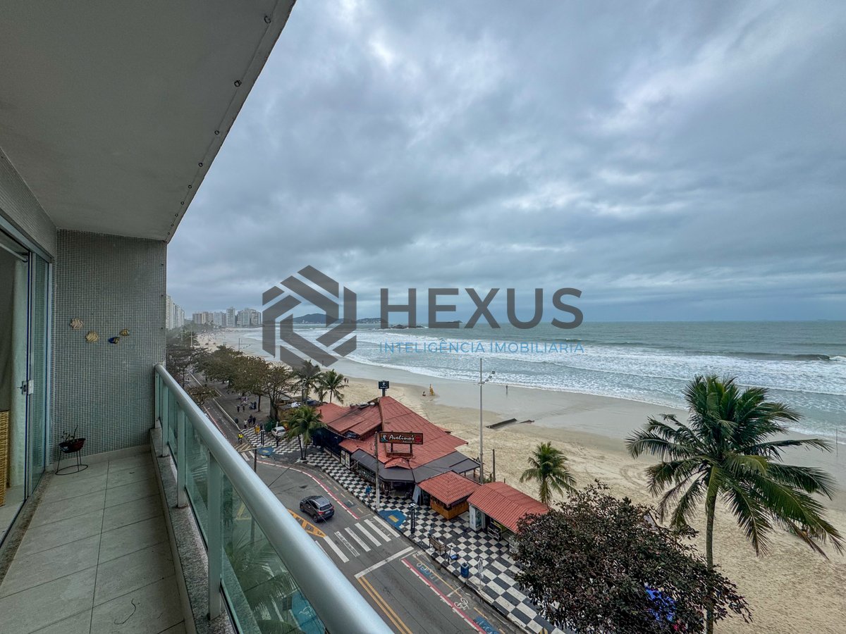 Foto 11 de Apartamento frente mar com varanda na Praia das Pitangueiras, Guaruja