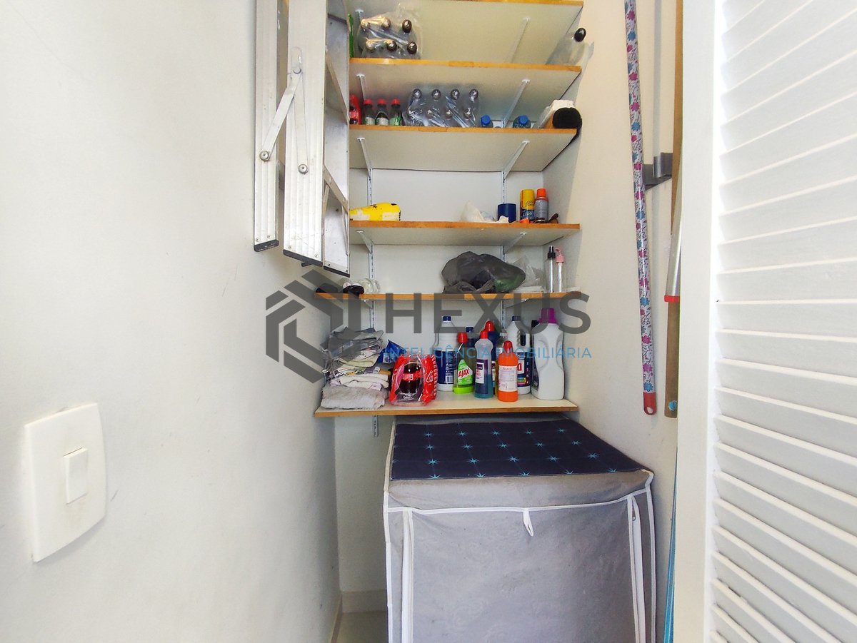 Foto 22 de Apartamento reformado com varanda e vista mar a uma quadra da Praia das Asturias, Guaruja