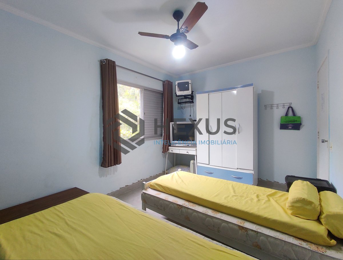 Foto 17 de Apartamento com varanda e lazer na praia da Enseada, Guaruja