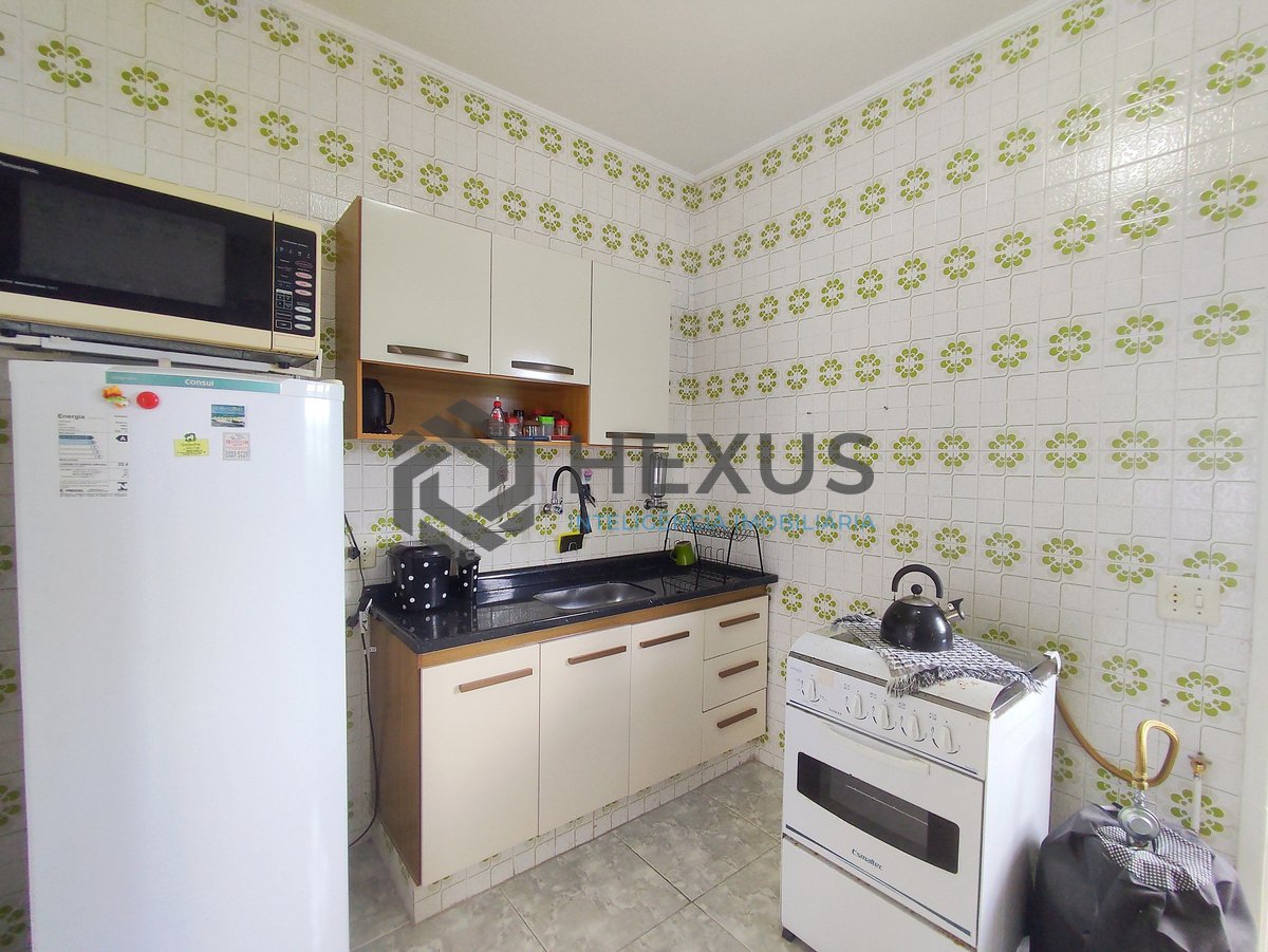Foto 18 de Apartamento com varanda e lazer na praia da Enseada, Guaruja