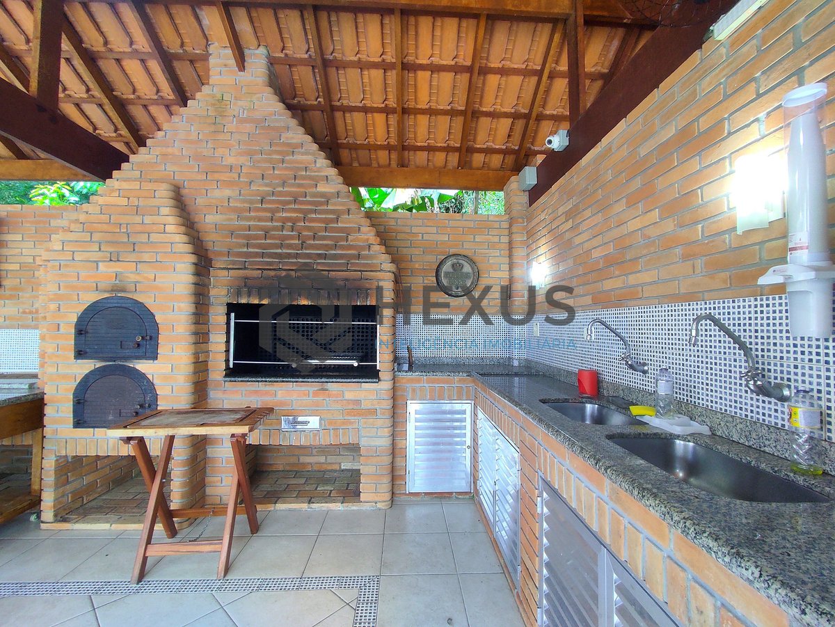 Foto 25 de Apartamento com varanda e lazer na praia da Enseada, Guaruja