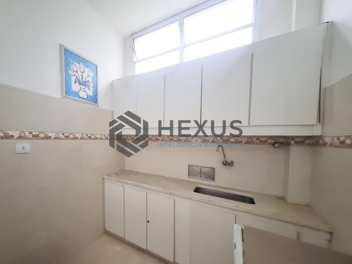 Foto 12 de Apartamento mobiliado a uma quadra da Praia das Pitangueiras, Guaruja