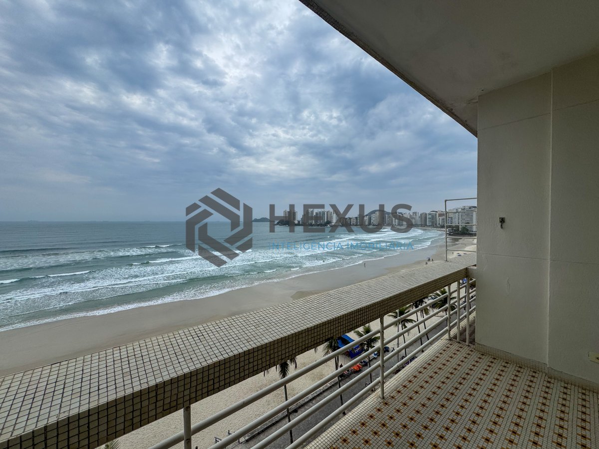 Foto 6 de Apartamento frente mar com varanda e vista mar na Praia das Pitangueiras, Guaruja