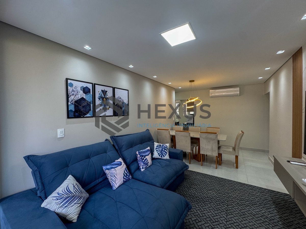 Foto 11 de Apartamento reformado com varanda gourmet na quadra-mar da Praia das Pitangueiras, Guaruja