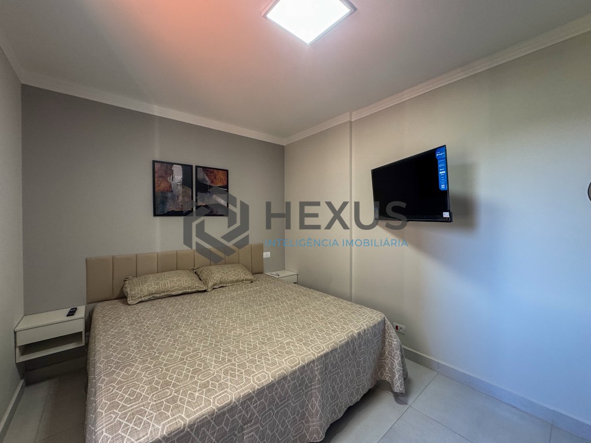 Foto 19 de Apartamento reformado com varanda gourmet na quadra-mar da Praia das Pitangueiras, Guaruja