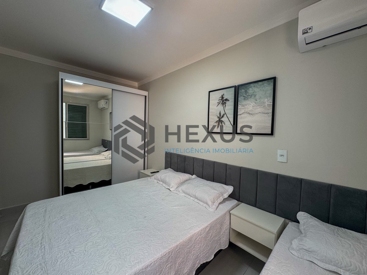 Foto 32 de Apartamento reformado com varanda gourmet na quadra-mar da Praia das Pitangueiras, Guaruja