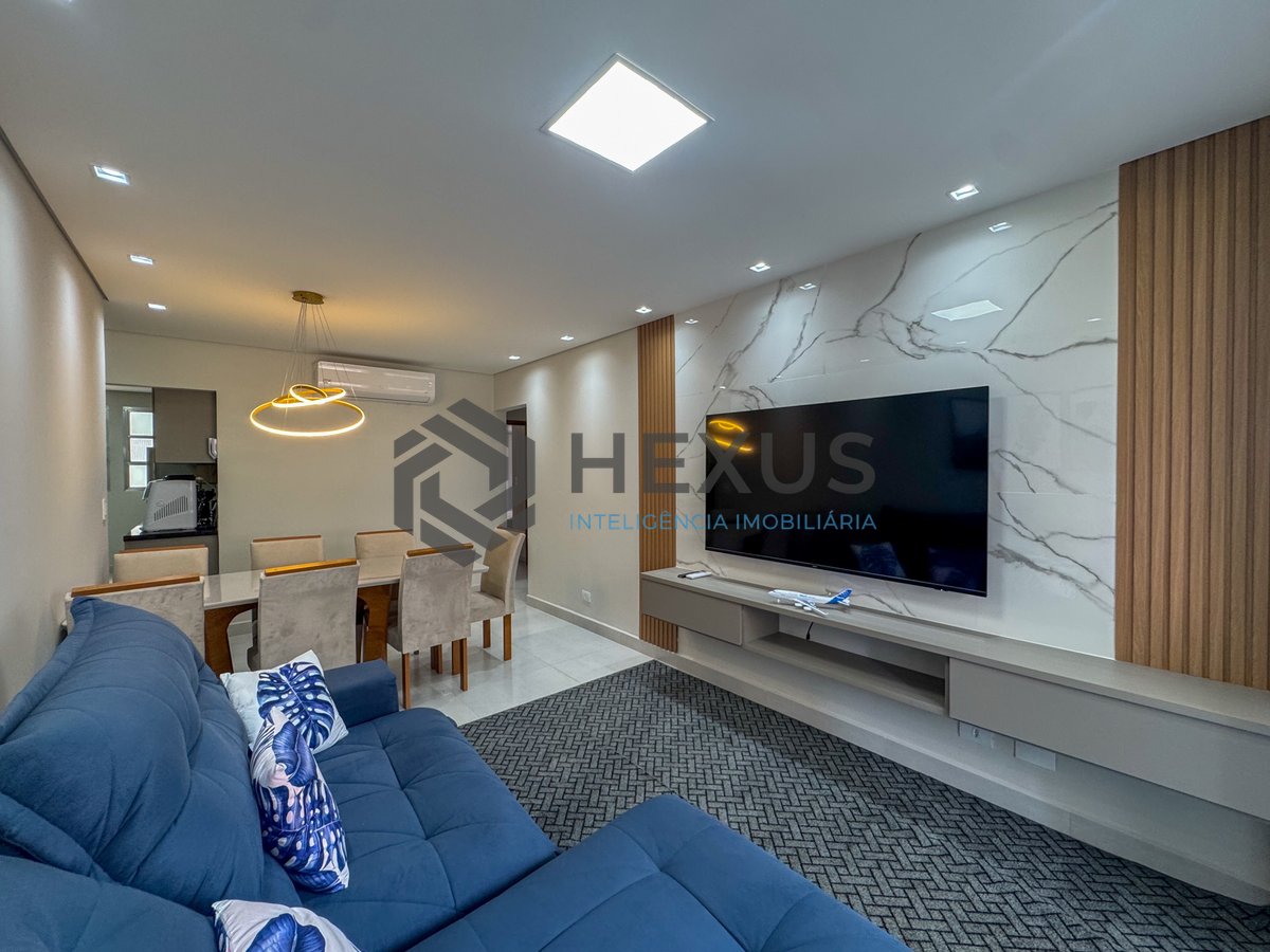 Foto 10 de Apartamento reformado com varanda gourmet na quadra-mar da Praia das Pitangueiras, Guaruja