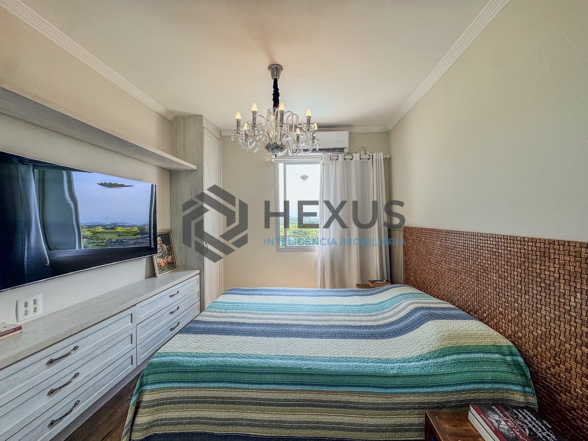 Foto 17 de Apartamento com varanda e lazer na Praia das Asturias, Guaruja