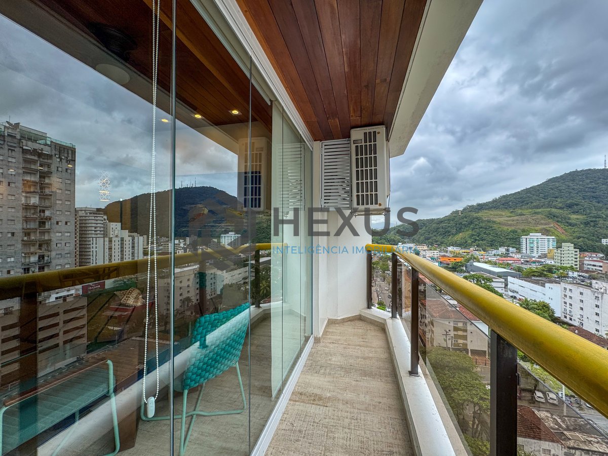 Foto 19 de Apartamento reformado com varanda e lazer a uma quadra da Praia das Pitangueiras, Guaruja