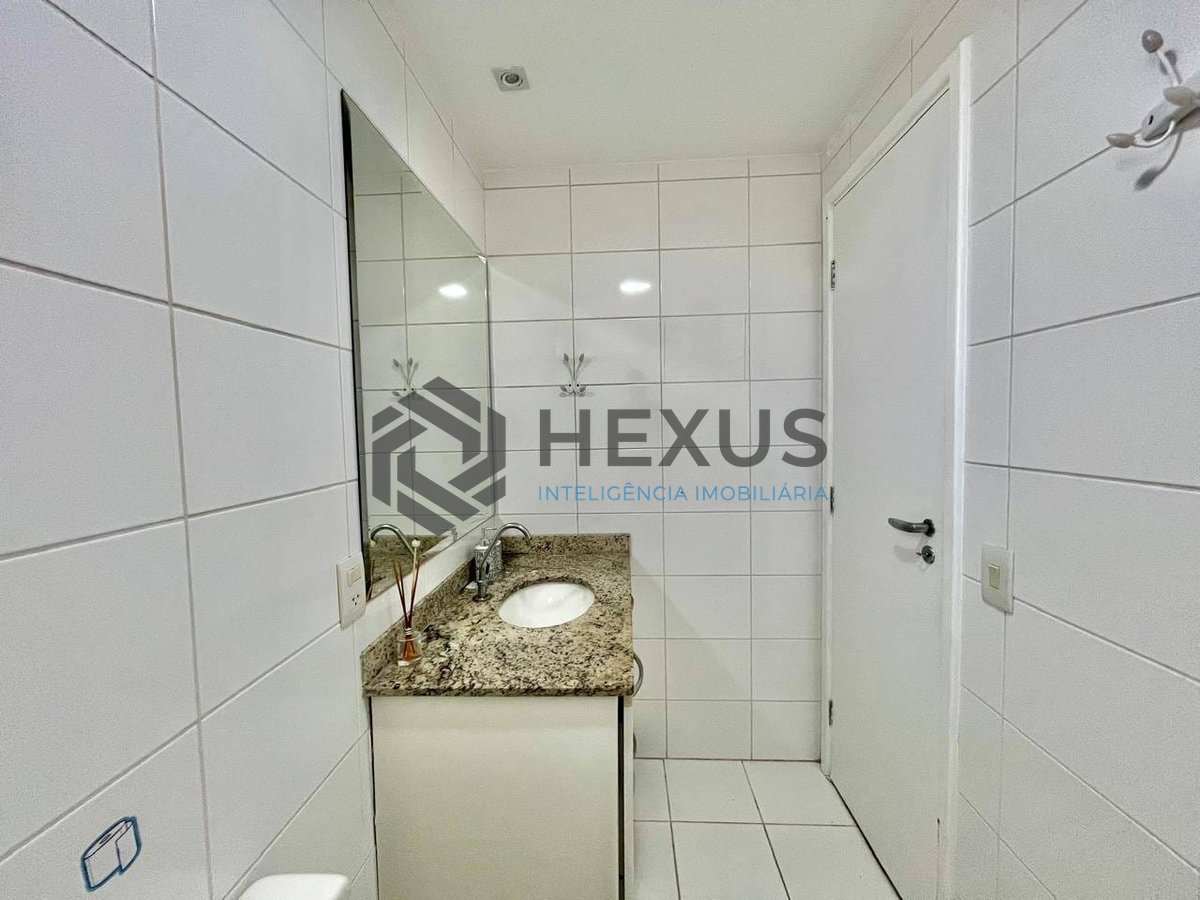 Foto 28 de Apartamento com varanda vista mar e lazer na beira mar da Praia das Asturias, Guaruja