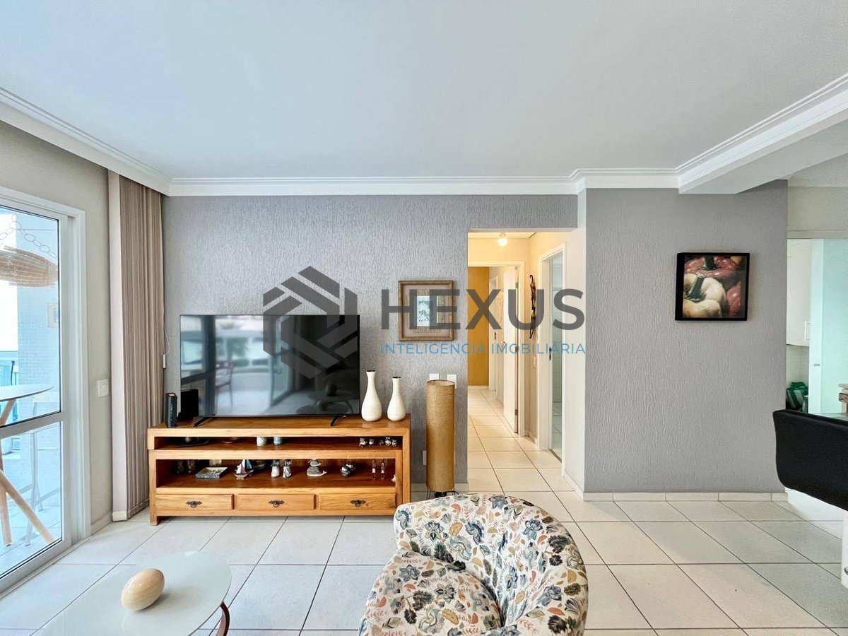 Foto 8 de Apartamento com varanda vista mar e lazer na beira mar da Praia das Asturias, Guaruja
