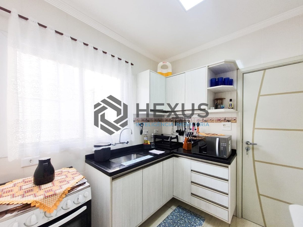Foto 17 de Apartamento reformado e mobiliado a uma quadra da Praia das Pitangueiras, Guaruja
