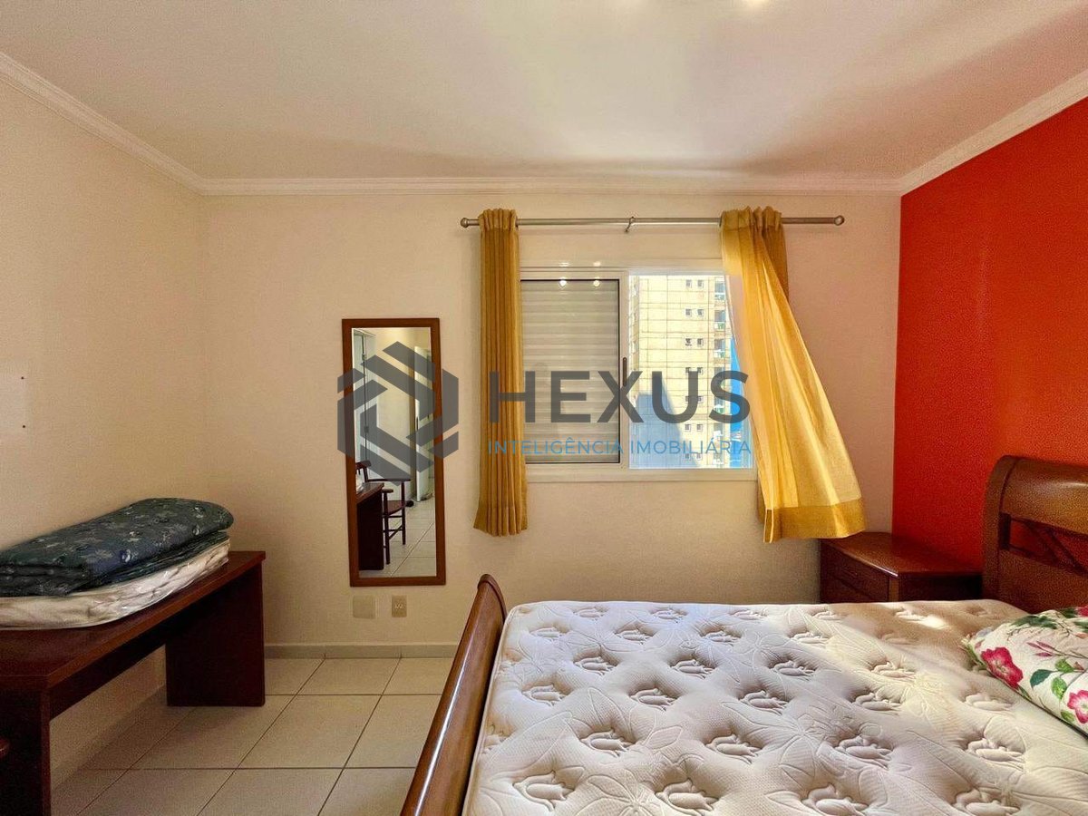 Foto 24 de Apartamento com varanda, vista mar e lazer na quadra mar da Praia das Pitangueiras, Guaruja