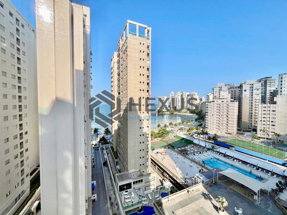 Foto 6 de Apartamento com varanda, vista mar e lazer na quadra mar da Praia das Pitangueiras, Guaruja