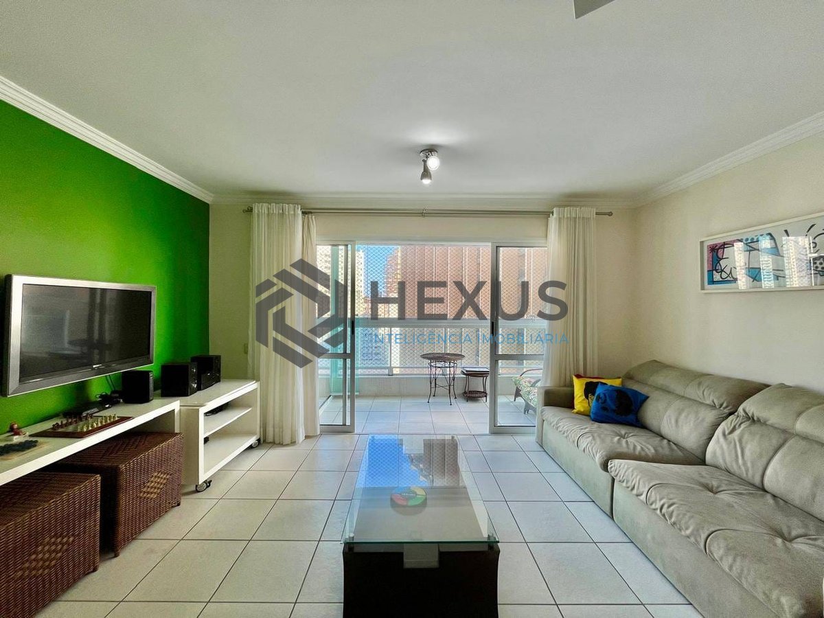 Foto 8 de Apartamento com varanda, vista mar e lazer na quadra mar da Praia das Pitangueiras, Guaruja