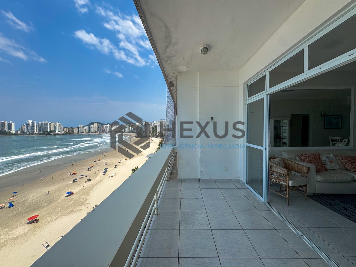 Foto 7 de Apartamento frente mar com varanda na Praia das Pitangueiras, Guarujá