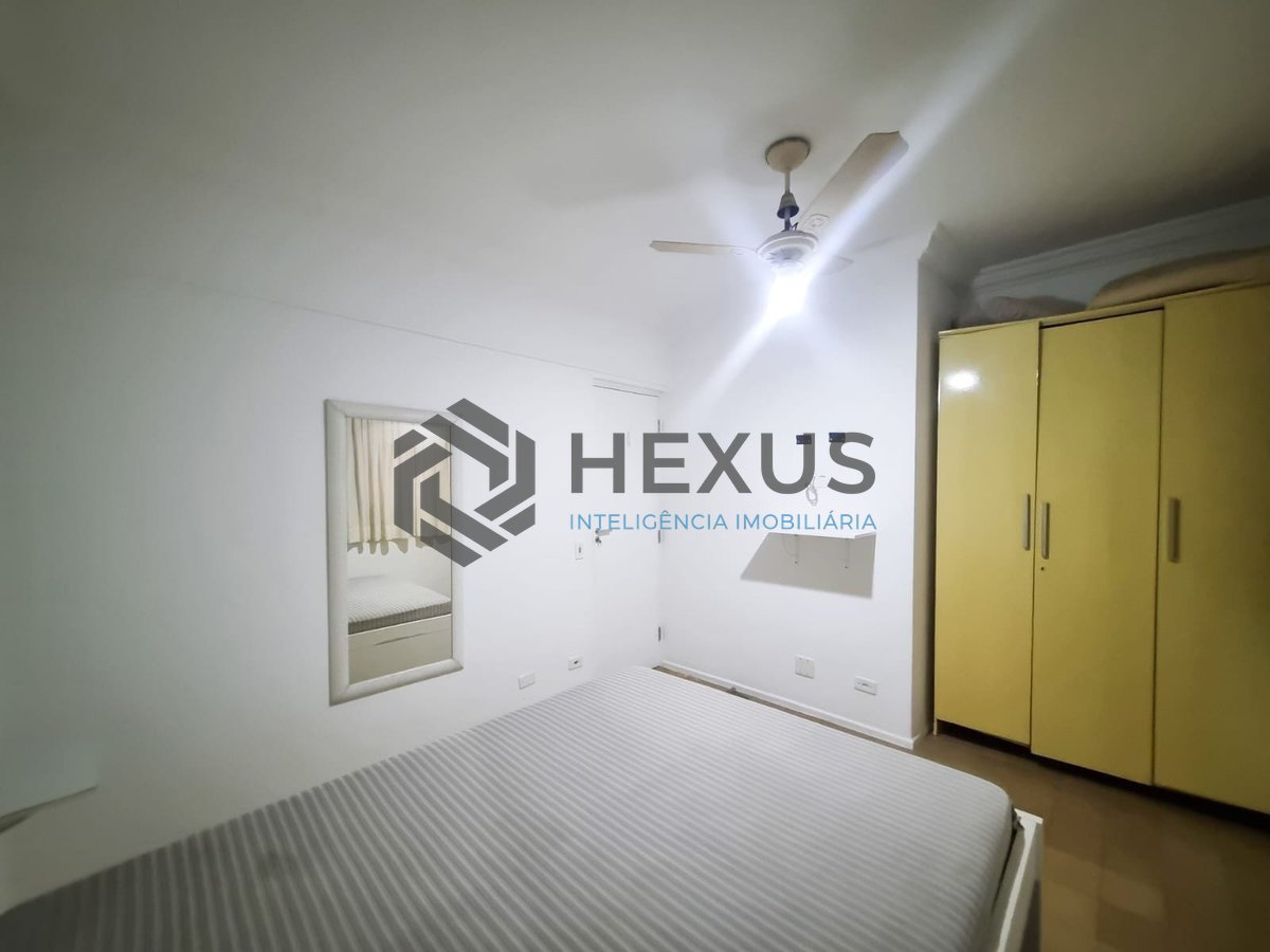 Foto 10 de Apartamento mobiliado com varanda e vista livre a uma quadra da Praia das Pitangueiras, Guaruja