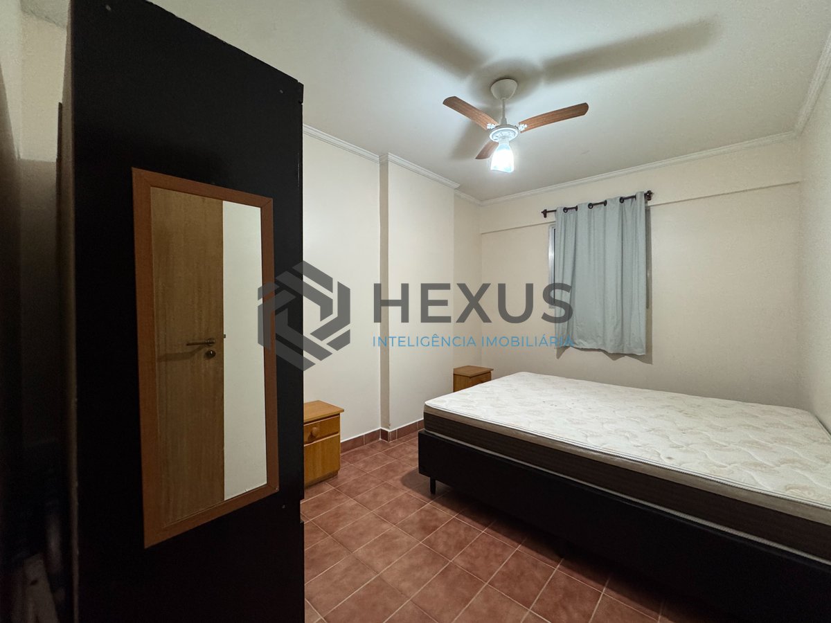 Foto 7 de Apartamento mobiliado com despesas baixas a duas quadras da Praia das Pitangueiras, Guaruja