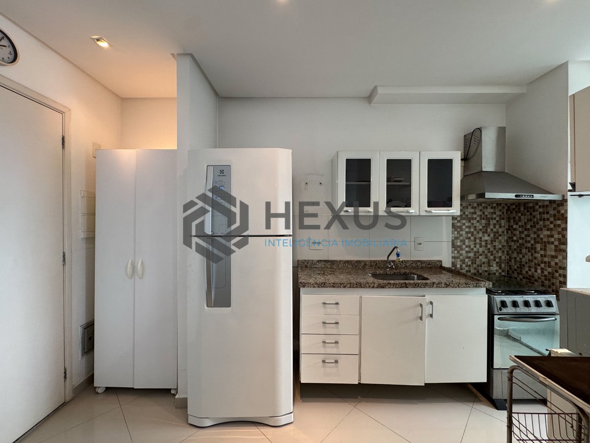Foto 10 de Apartamento com varanda e lazer completo na Praia das Asturias, Guaruja