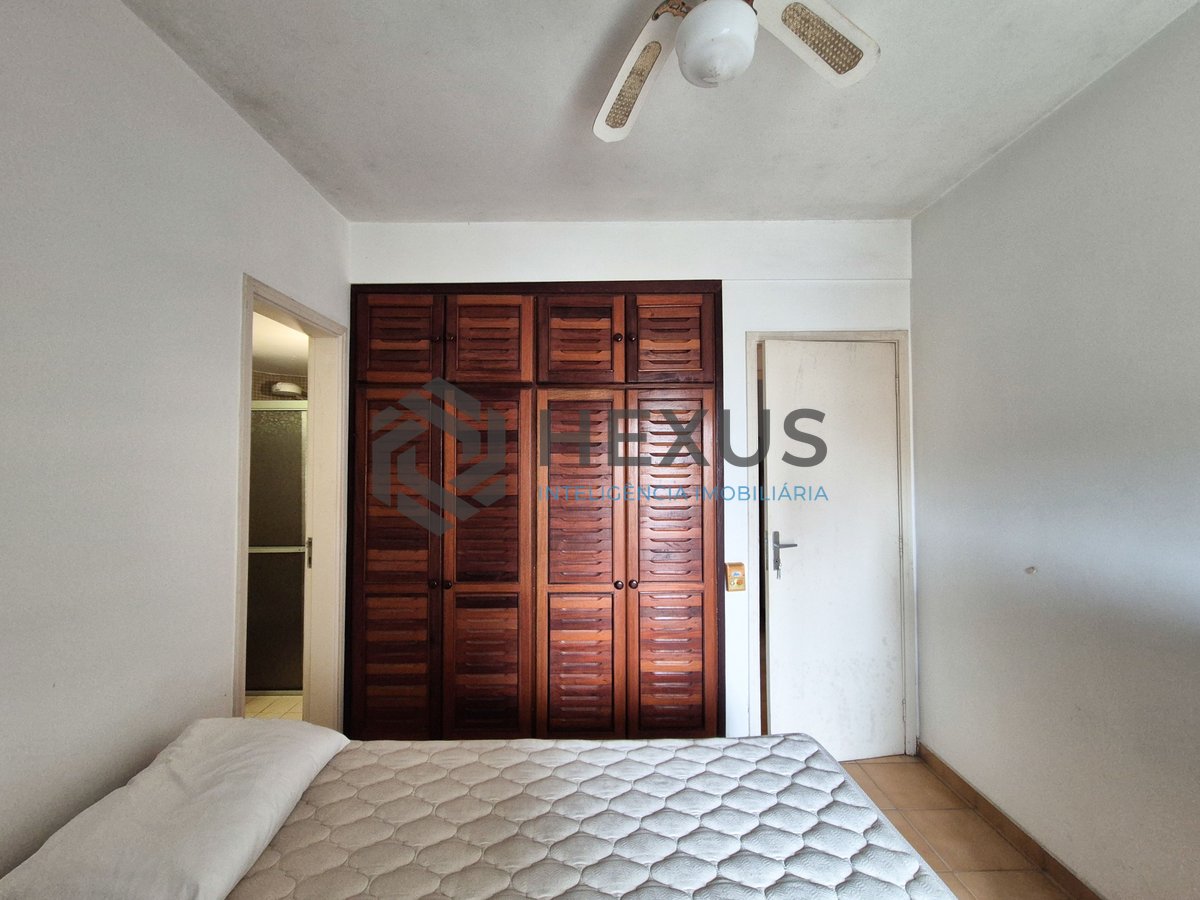 Foto 14 de Apartamento com varanda e lazer na Praia das Pitangueiras, Guaruja
