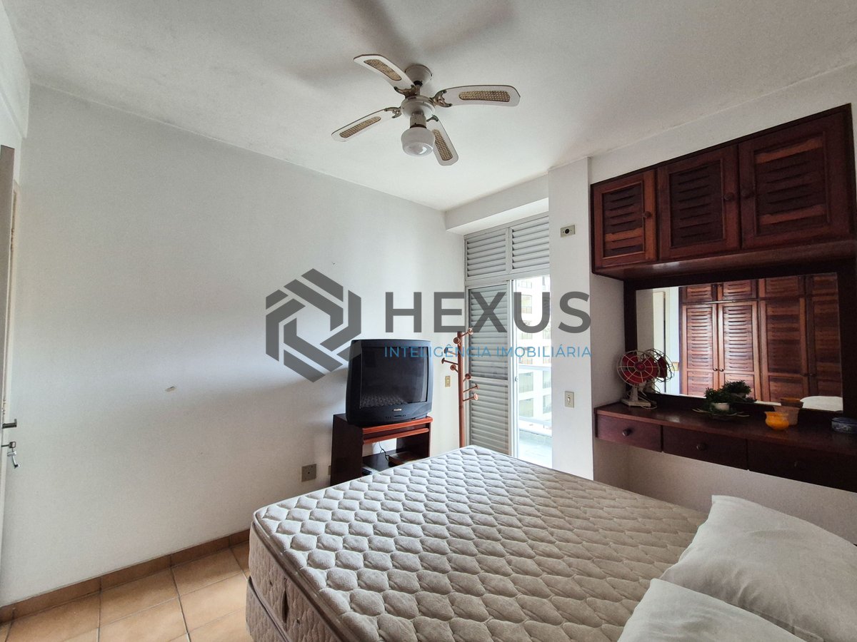 Foto 15 de Apartamento com varanda e lazer na Praia das Pitangueiras, Guaruja