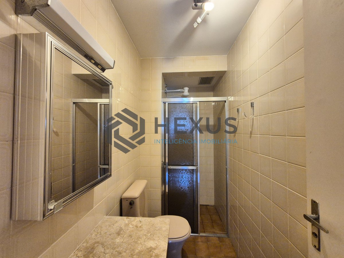 Foto 23 de Apartamento com varanda e lazer na Praia das Pitangueiras, Guaruja