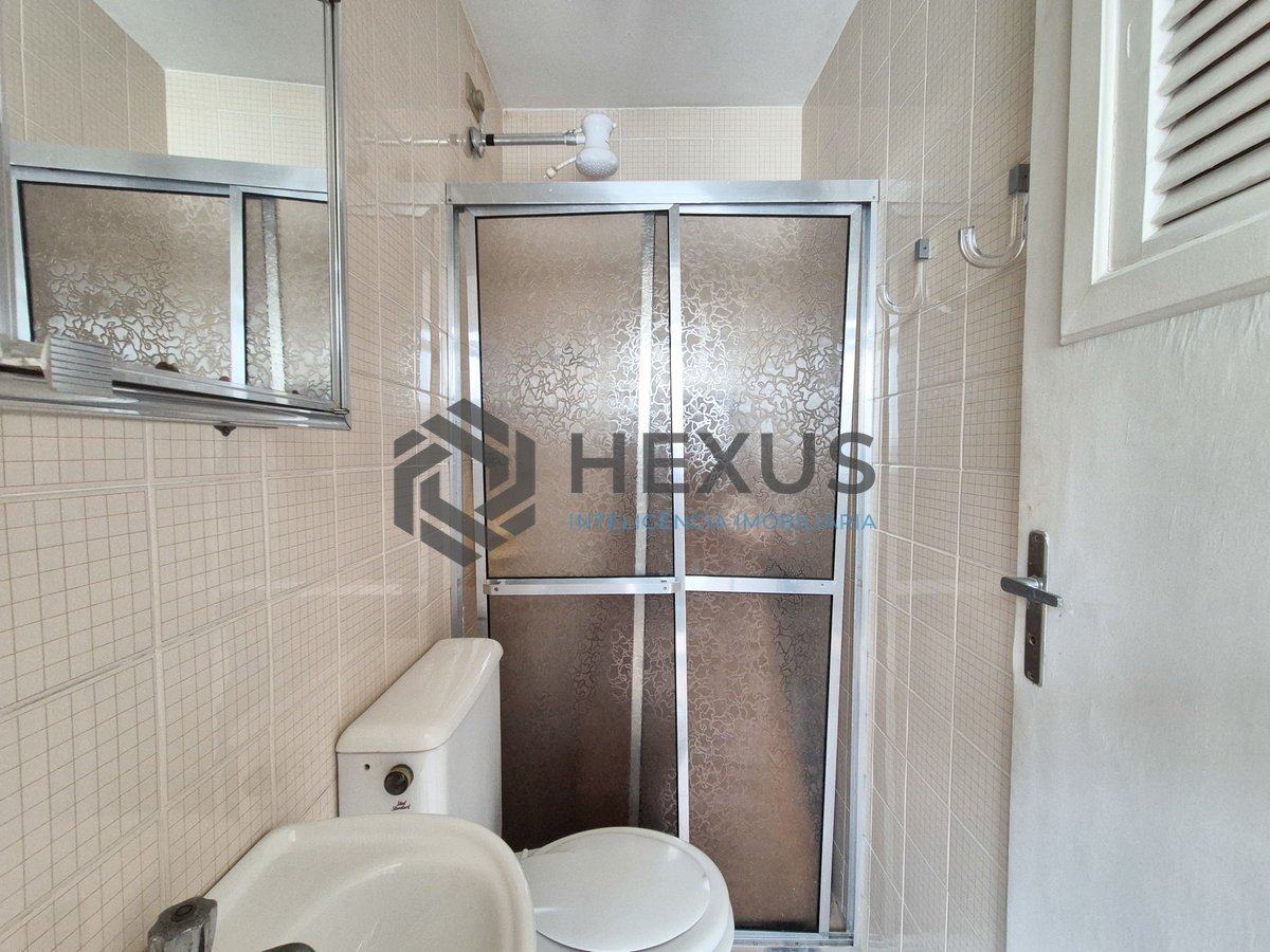 Foto 30 de Apartamento com varanda e lazer na Praia das Pitangueiras, Guaruja